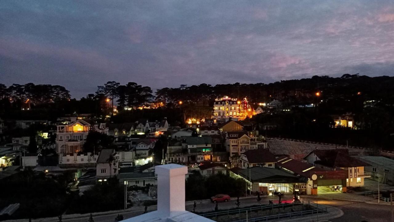 Crown Dalat Hotel Eksteriør bilde